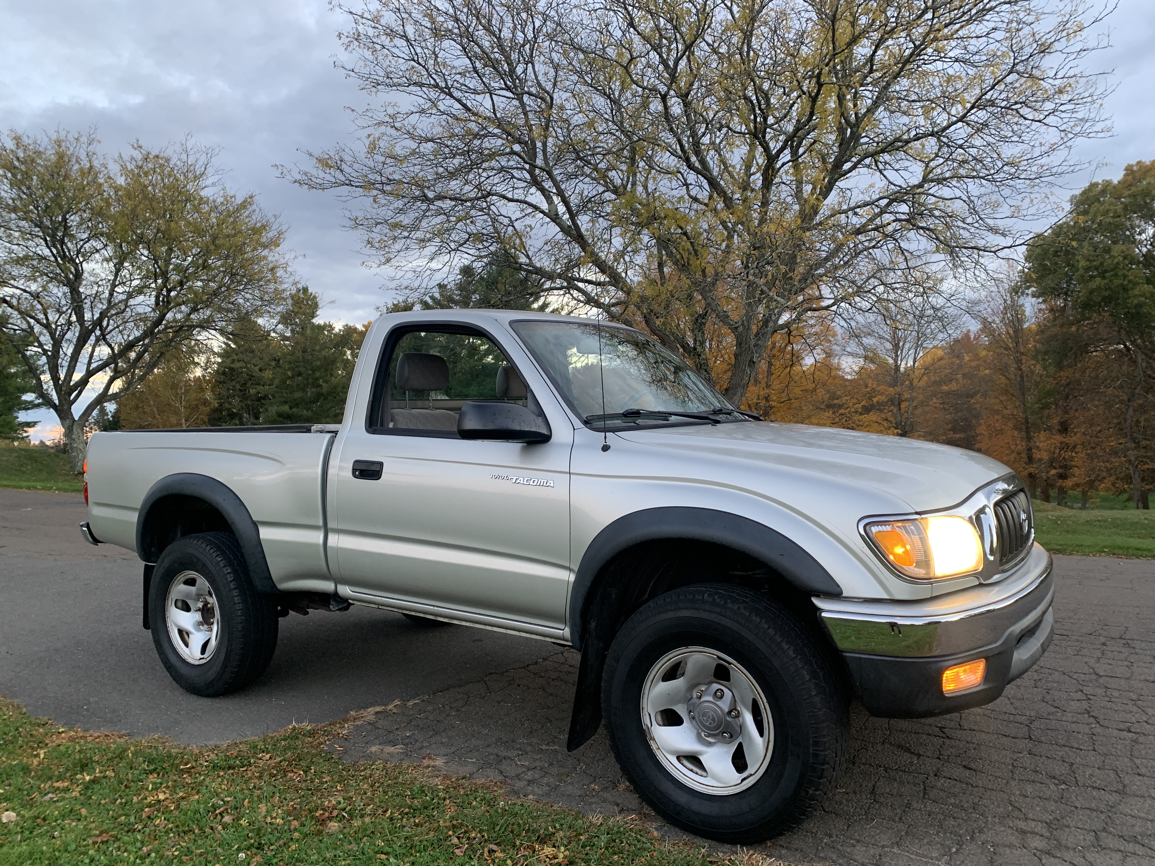 2004 Toyota Tacoma SR5 4x4 Pickup — photo 48